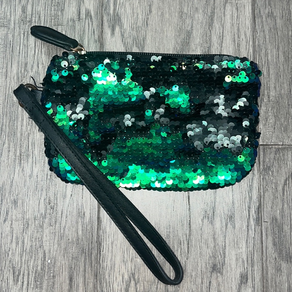 *3 for $10* Mini sequin hand wallet